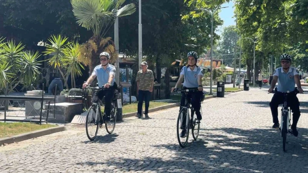 Yalova Bisikletli Polis Timleri Görevde