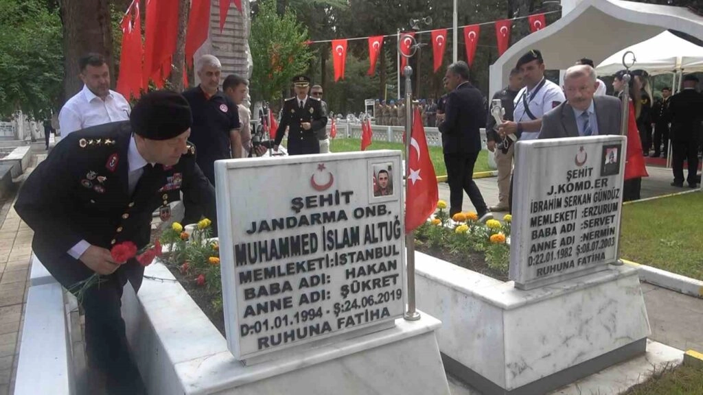 Yalova Şehitliği'nde Jandarma anma töreni