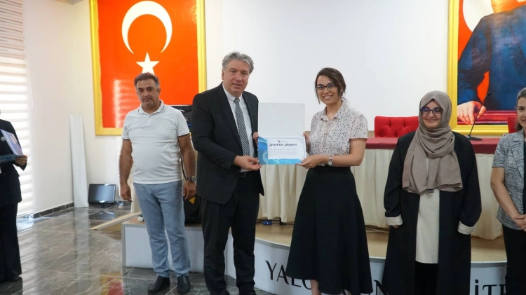 Yalova Üniversitesi Belge Takdim Töreni