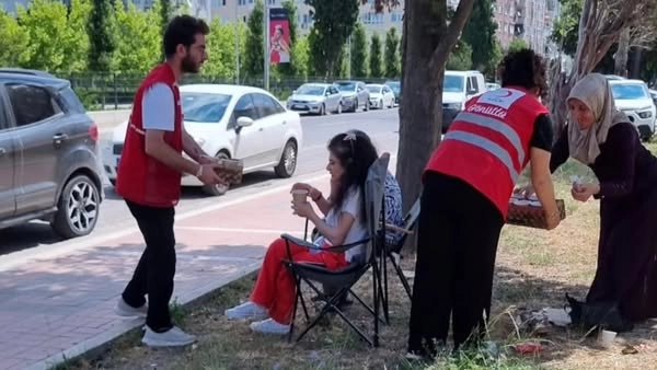 YKS sınavı öncesi Kızılay standı