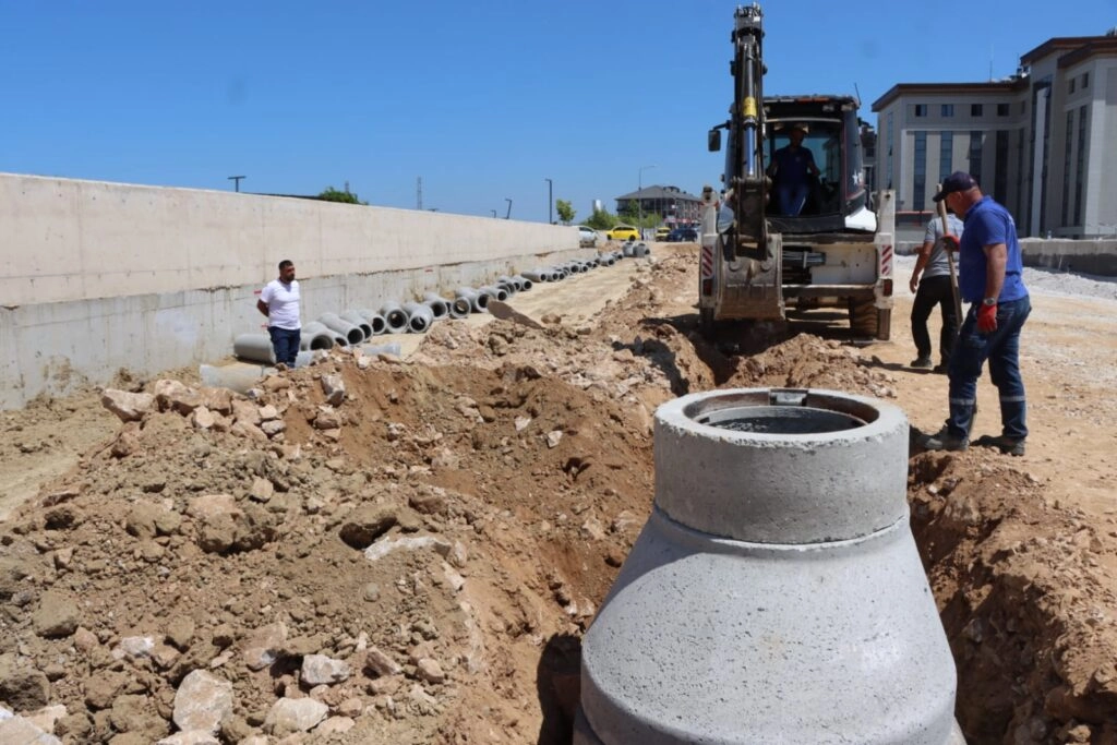 Yalova belediyesi altyapı ekipleri