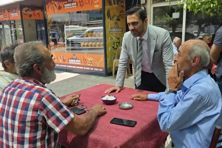 AK Parti Heyeti Elmalık Köyü'nde Vatandaşlarla Görüşüyor