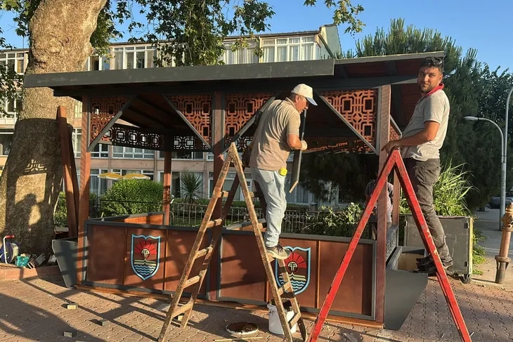 Yalova Belediyesi seyyar satıcı tezgah düzenlemesi