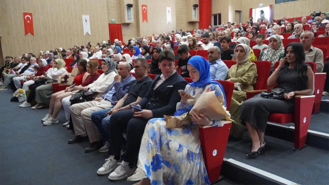 Sağlık Bilimleri Fakültesi Mezunlarını Uğurladı