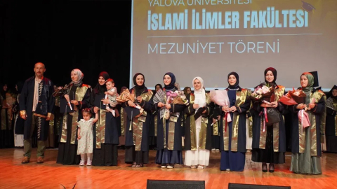 İslami İlimler Fakültesi’nde Mezuniyet Töreni Coşkusu