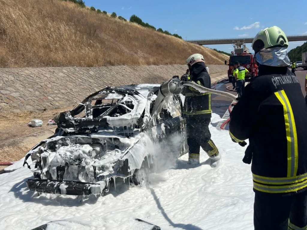 Çiftlikköy itfaiye ekipleri çalışmaları