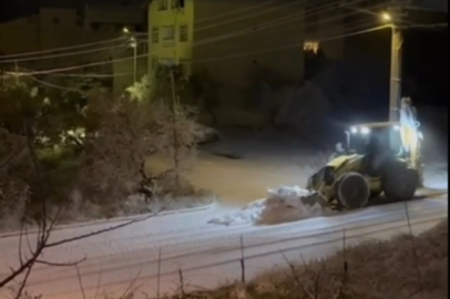 Armutlu Belediyesi’nden Gece Boyu Kar Mesaisi!