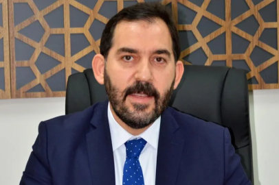 Yalova’da Karla Mücadele Alarmı: İl Özel İdaresi 24 Saat Sahada, Köy Yolları Açık!