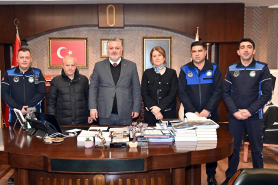 Yalova Belediyesi Zabıta Personeli Terfi Sevincini Yaşadı!