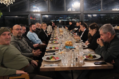 Başkan Fazlaca Basınla Buluştu: Altınova’da 2026 Hedefleri!