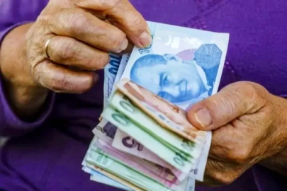 Emekliye 2026 Bayram İkramiyesi İçin Kritik Eşik: 5 Bin TL Senaryosu Güçleniyor!