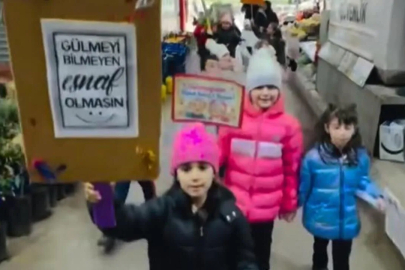 “Selam” Kartonlarıyla Sokağa Çıktılar: Yalova’da Herkesin Yüzünü Güldüren Sürpriz!