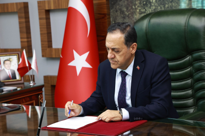 Yalova’da Valilikte Devir Teslim: Dr. Ahmet Hamdi Usta Salı Günü Göreve Başlıyor!