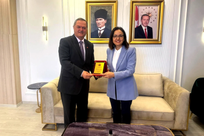Yalova Tokatlılar Derneği’nden Vali Hülya Kaya’ya veda ziyareti!