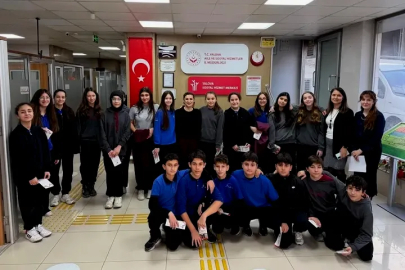 Yalovalı Öğrenciler İl Müdürlüğüne Girdi, Merak Ettiklerini Sordu!