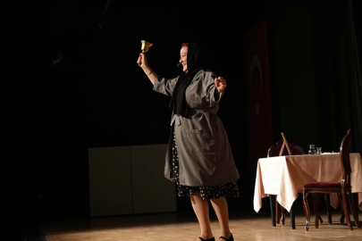 Adile Naşit’in Hayatı Yalova’da Sahneye Taşındı!