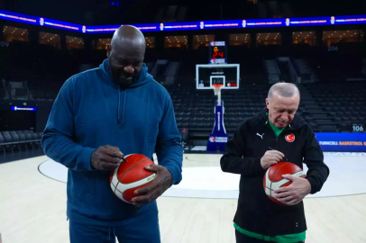 Parkede Sürpriz Buluşma: Erdoğan ve Shaquille O’Neal İstanbul’da Aynı Sahada!