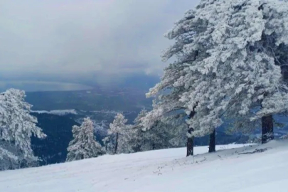 “Yalova’nın Uludağ’ı” Keşfediliyor: Sugören’de Kış Manzarasıyla Zirve Keyfi !