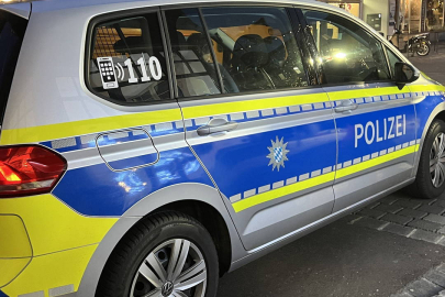 Berlin’de Büyükelçilik Duvarına Gece Baskını: 40 Kişilik Grup İz Bırakıp Kaçtı, 2 Gözaltı!