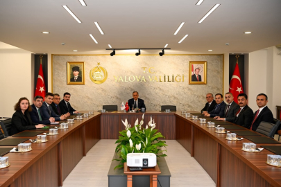 Vali Usta Yalova’nın Yönetim Kadrosuyla Bir Araya Geldi!