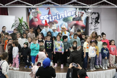 Ara Tatilde Çiftlikköy’de Şirinler Coşkusu!