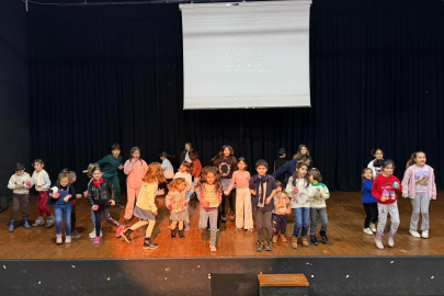 Yalova'da Çocuklar Karaoke Partisi'nde Sahne Aldı!