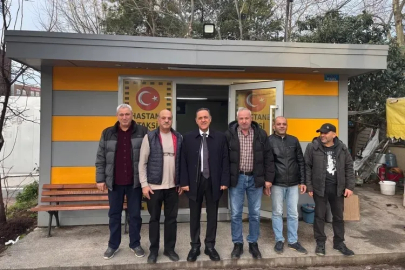 Vali Usta’nın Sabah Sürprizi: Hastane Taksi Durağında Sıcak Çaylı Sohbet!