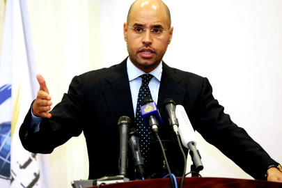 Görüntüler Ortaya Çıktı: Seyfülislam Kaddafi’nin Naaşı Konvoyla Naklediliyor!