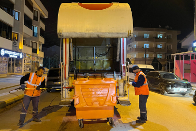Altınova’da Gece Boyu Hijyen Seferberliği!