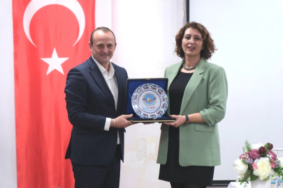 Yazar Çiğdemoğlu Çiftlikköy’de Okurlarıyla Buluştu!