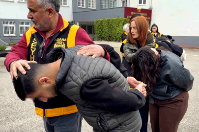 “Profesör-Firavun-Azad”: Dublör Vurgunu!