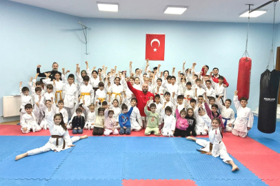 Çiftlikköy Karatecileri Sınavı Geçti: Kuşaklar Yükseldi!