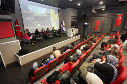 İş Dünyası Yalova'da Masaya Oturdu: Gençlere Yeni Kariyer Rotası!