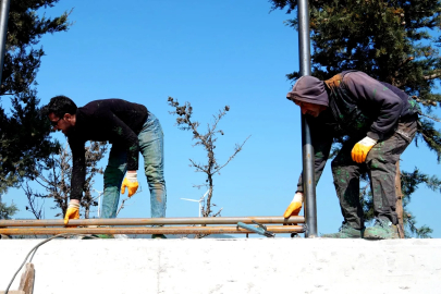 Armutlu’da Çifte Mesai: İlçe Stadı ve Kaplıcada Yoğun Tempo!