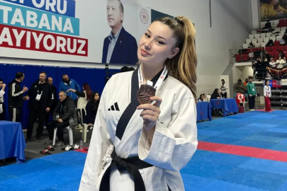 YÜ Öğrencisi Hilal Kozulu Türkiye Üçüncüsü