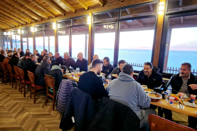 Esenköy’de MHP Sofrada Buluştu: Birlik Mesajı Verildi!