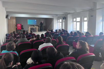 Cami ve Hayat Söyleşisi Gençlerden Tam Not Aldı!