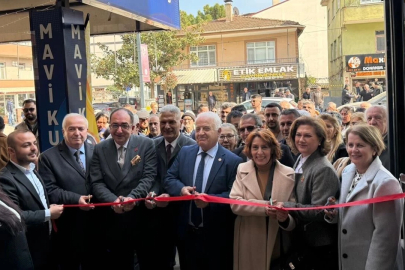 CHP Altınova’da Yeni İlçe Binasını Coşkuyla Açtı