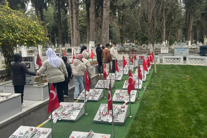 Ramazan Bayramı'nda Anlamlı Ziyaret: Çocuklar Şehitleri Andı!