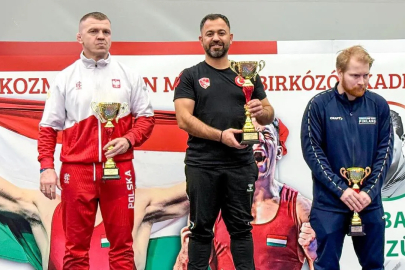 Nil Aktaş Macaristan’da Zirvede!