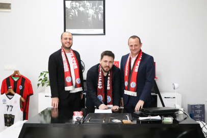 Yaldırak’la Yola Devam! Çiftlikköy Belediye’de İmza Yenilendi