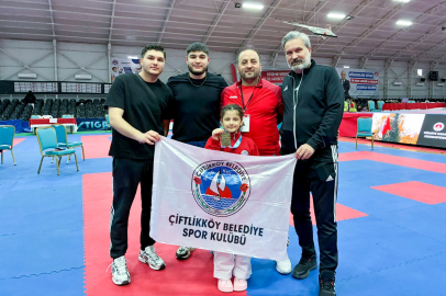 Çiftlikköy Karatecisi İkra Türkiye Zirvesindeki Yerini Korudu!