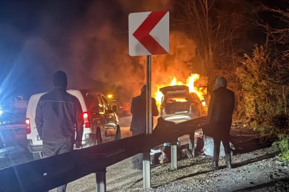 Süpürgelik’te Seyir Halinde Araç Yandı