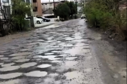 Çiftlikköy’de Yağmur Çilesi: Sokaklar Göl Oldu!