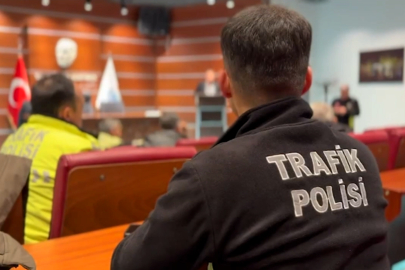 Yalova Emniyeti’nden Toplu Taşıma Sürücülerine Eğitim!