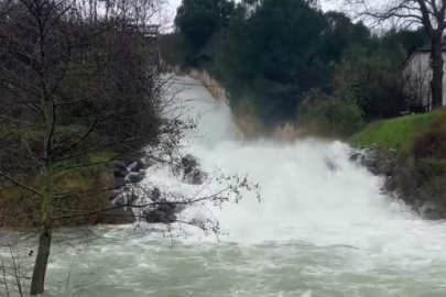 Yalova’da Gökçe Barajı Doldu Taştı:Su Tahliyesi Sürüyor!