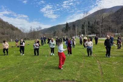 Çınarcık’ta Dünya Sağlık Günü Doğa Yürüyüşü
