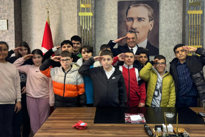 Öğrencilerden Altınova Emniyet Müdürlüğü'ne Anlamlı Ziyaret!