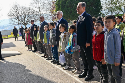 Yalova’da Öğrenciler İstiklal Marşı’nı Tek Yürekle Okudu!
