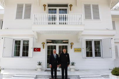 Jandarma Komutanlarından Termal Belediye Başkanı Acar’a Ziyaret